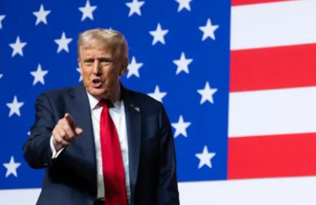 Trump dice que merece tercer mandato porque “le robaron” la elección de 2020